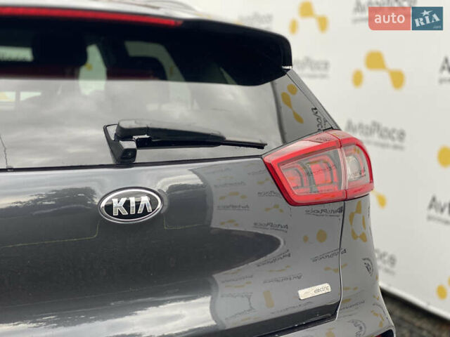 Сірий Кіа Niro, об'ємом двигуна 0 л та пробігом 154 тис. км за 18300 $, фото 41 на Automoto.ua