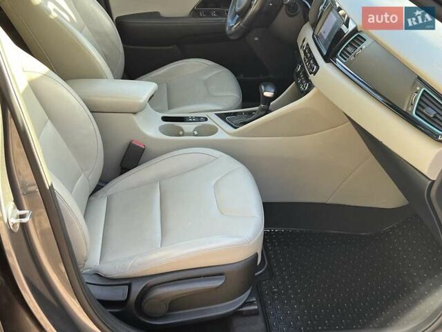 Серый Киа Niro, объемом двигателя 1.58 л и пробегом 135 тыс. км за 17999 $, фото 27 на Automoto.ua