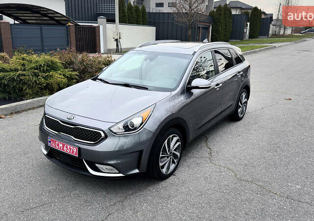 Серый Киа Niro, объемом двигателя 1.58 л и пробегом 111 тыс. км за 17400 $, фото 5 на Automoto.ua