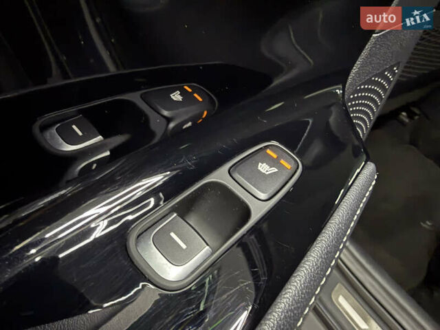 Серый Киа Niro, объемом двигателя 1.58 л и пробегом 98 тыс. км за 20999 $, фото 23 на Automoto.ua