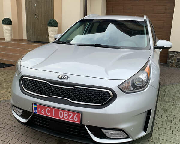 Серый Киа Niro, объемом двигателя 1.6 л и пробегом 190 тыс. км за 14450 $, фото 49 на Automoto.ua