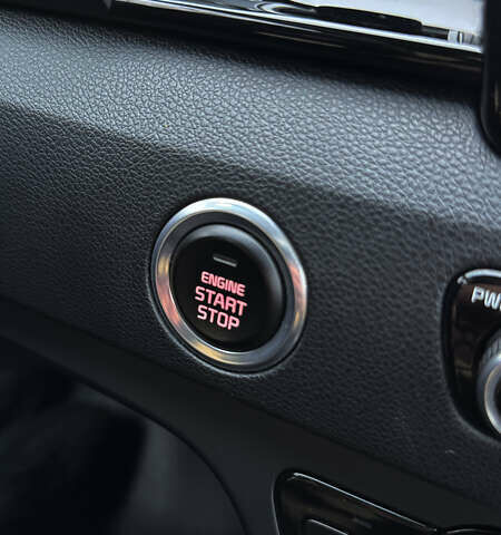 Серый Киа Niro, объемом двигателя 1.58 л и пробегом 111 тыс. км за 17400 $, фото 40 на Automoto.ua