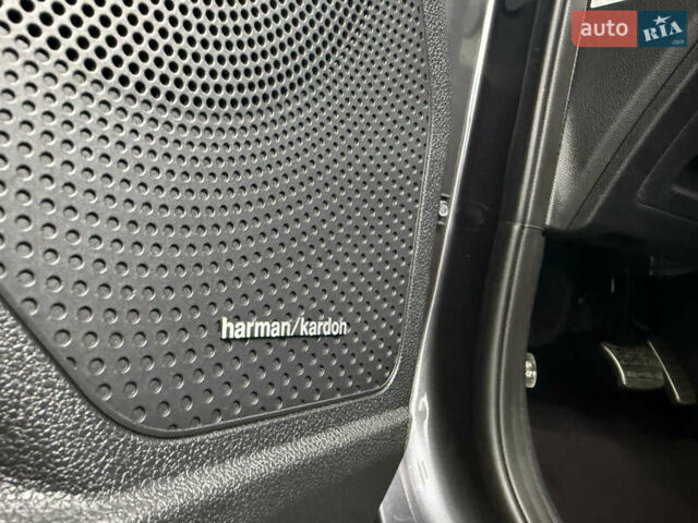 Серый Киа Niro, объемом двигателя 1.58 л и пробегом 98 тыс. км за 20999 $, фото 26 на Automoto.ua