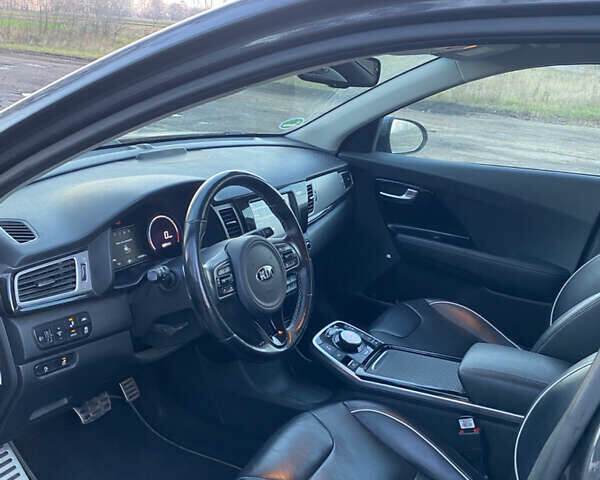 Сірий Кіа Niro, об'ємом двигуна 0 л та пробігом 134 тис. км за 17499 $, фото 12 на Automoto.ua