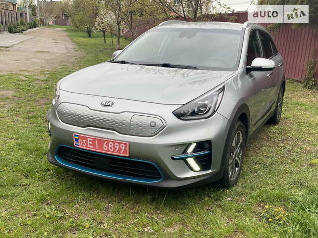 Сірий Кіа Niro, об'ємом двигуна 0 л та пробігом 127 тис. км за 21500 $, фото 22 на Automoto.ua