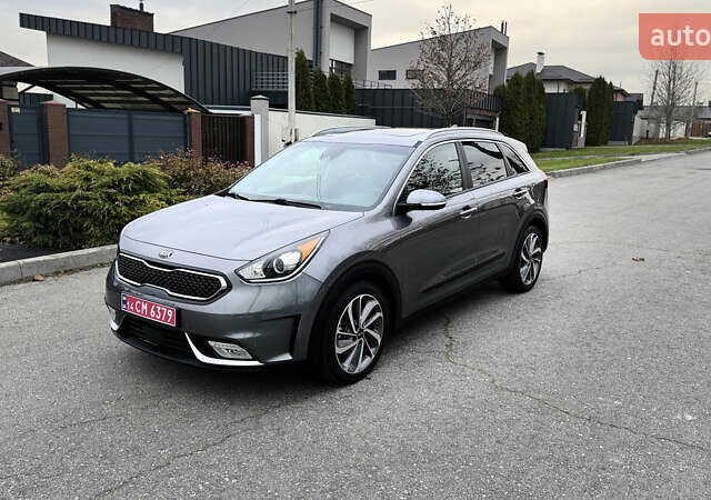 Серый Киа Niro, объемом двигателя 1.58 л и пробегом 111 тыс. км за 17400 $, фото 12 на Automoto.ua