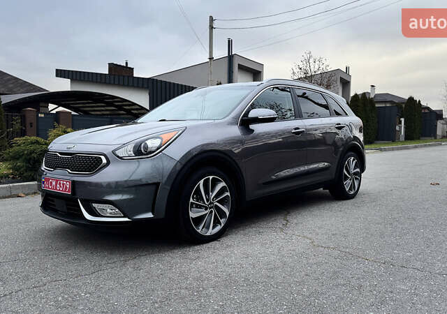 Серый Киа Niro, объемом двигателя 1.58 л и пробегом 111 тыс. км за 17400 $, фото 2 на Automoto.ua