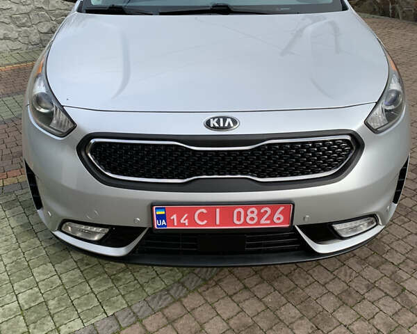 Серый Киа Niro, объемом двигателя 1.6 л и пробегом 190 тыс. км за 14450 $, фото 33 на Automoto.ua