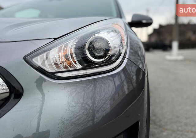 Серый Киа Niro, объемом двигателя 1.58 л и пробегом 111 тыс. км за 17400 $, фото 46 на Automoto.ua