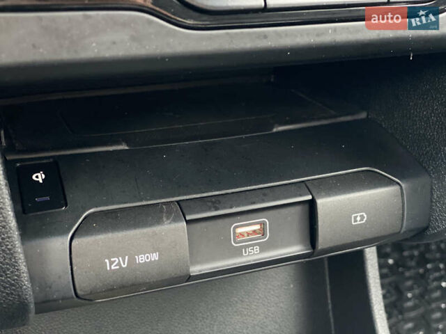 Сірий Кіа Niro, об'ємом двигуна 0 л та пробігом 154 тис. км за 18300 $, фото 89 на Automoto.ua