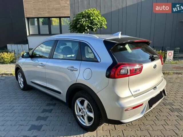 Серый Киа Niro, объемом двигателя 1.59 л и пробегом 77 тыс. км за 15200 $, фото 6 на Automoto.ua
