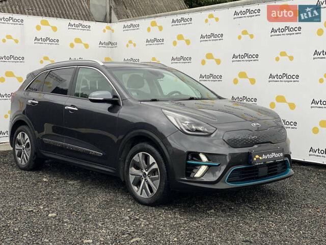 Сірий Кіа Niro, об'ємом двигуна 0 л та пробігом 154 тис. км за 18300 $, фото 24 на Automoto.ua