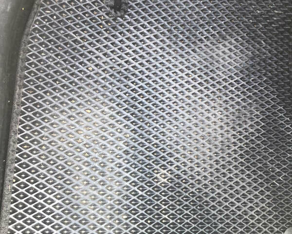 Сірий Кіа Niro, об'ємом двигуна 1.6 л та пробігом 180 тис. км за 17500 $, фото 5 на Automoto.ua