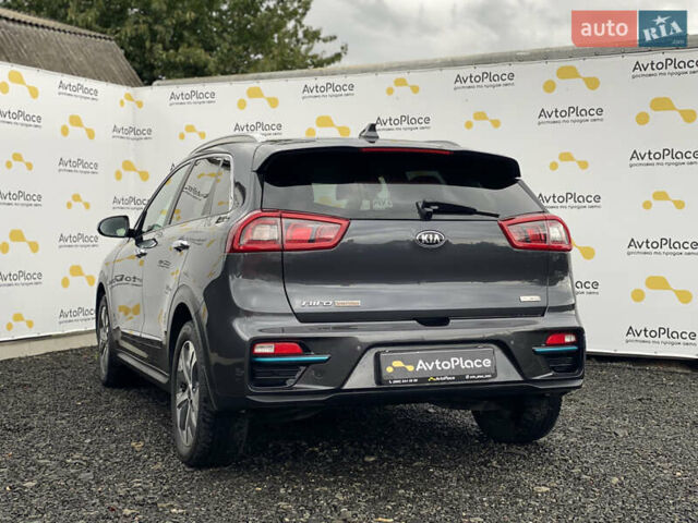 Сірий Кіа Niro, об'ємом двигуна 0 л та пробігом 154 тис. км за 18300 $, фото 36 на Automoto.ua