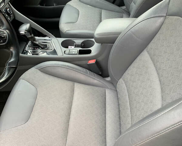 Серый Киа Niro, объемом двигателя 1.6 л и пробегом 190 тыс. км за 14450 $, фото 20 на Automoto.ua