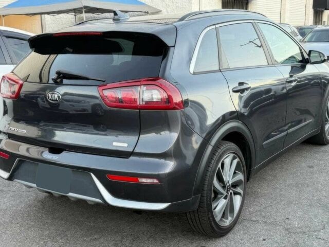 Сірий Кіа Niro, об'ємом двигуна 1.6 л та пробігом 48 тис. км за 6100 $, фото 3 на Automoto.ua