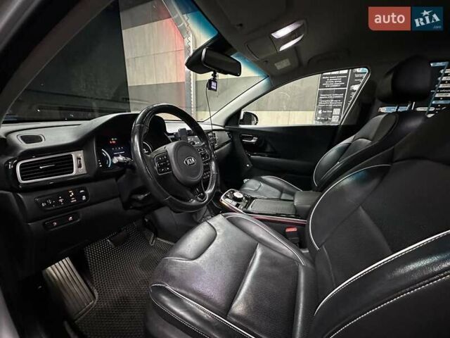 Сірий Кіа Niro, об'ємом двигуна 0 л та пробігом 116 тис. км за 18300 $, фото 26 на Automoto.ua
