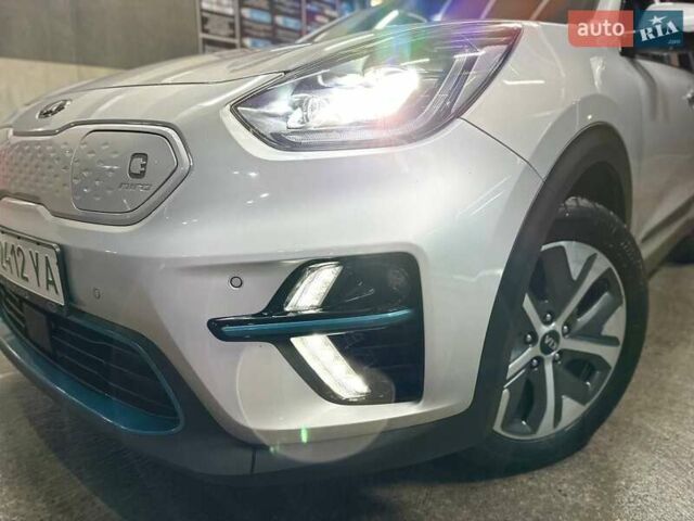 Сірий Кіа Niro, об'ємом двигуна 0 л та пробігом 116 тис. км за 18300 $, фото 13 на Automoto.ua