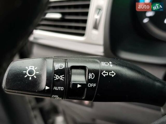 Серый Киа Niro, объемом двигателя 1.6 л и пробегом 73 тыс. км за 20600 $, фото 14 на Automoto.ua