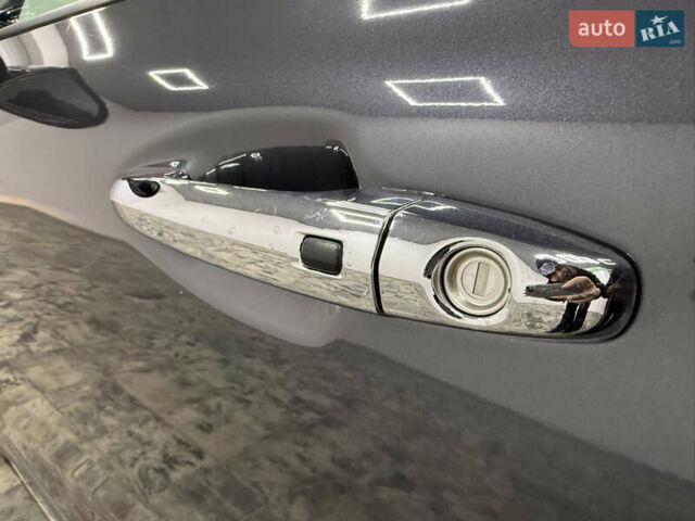 Серый Киа Niro, объемом двигателя 1.58 л и пробегом 98 тыс. км за 20999 $, фото 28 на Automoto.ua