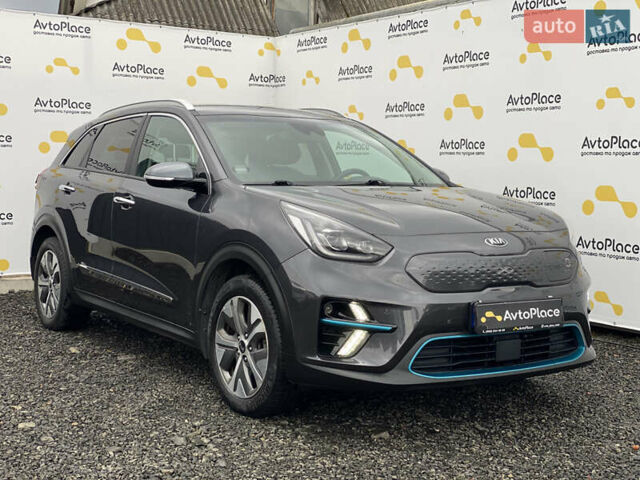Сірий Кіа Niro, об'ємом двигуна 0 л та пробігом 154 тис. км за 18300 $, фото 26 на Automoto.ua