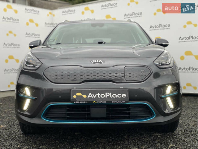 Сірий Кіа Niro, об'ємом двигуна 0 л та пробігом 154 тис. км за 18300 $, фото 18 на Automoto.ua