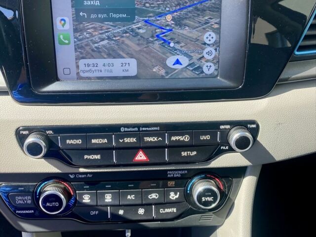 Серый Киа Niro, объемом двигателя 1.6 л и пробегом 134 тыс. км за 16900 $, фото 5 на Automoto.ua