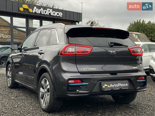 Сірий Кіа Niro, об'ємом двигуна 0 л та пробігом 154 тис. км за 18300 $, фото 4 на Automoto.ua