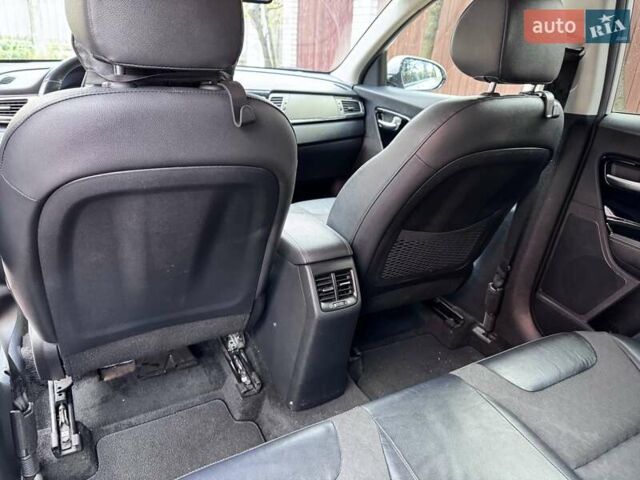 Сірий Кіа Niro, об'ємом двигуна 1.58 л та пробігом 64 тис. км за 17000 $, фото 14 на Automoto.ua