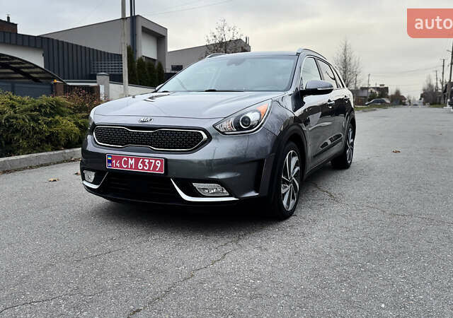 Серый Киа Niro, объемом двигателя 1.58 л и пробегом 111 тыс. км за 17400 $, фото 1 на Automoto.ua