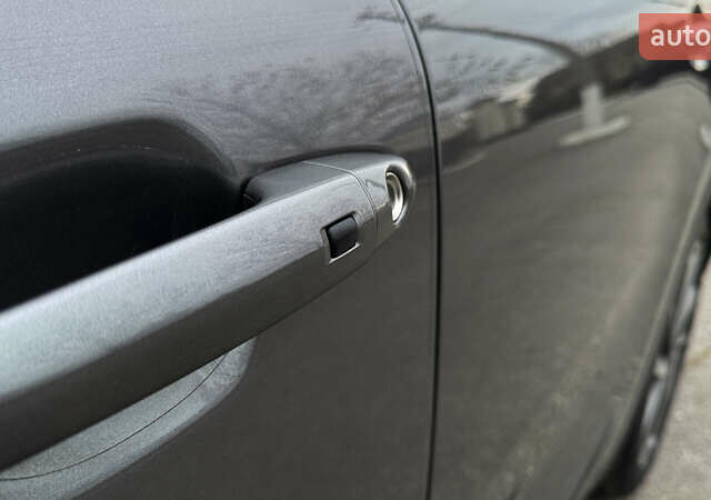 Серый Киа Niro, объемом двигателя 1.58 л и пробегом 111 тыс. км за 17400 $, фото 43 на Automoto.ua