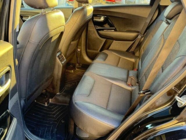 Сірий Кіа Niro, об'ємом двигуна 1.6 л та пробігом 48 тис. км за 6100 $, фото 8 на Automoto.ua