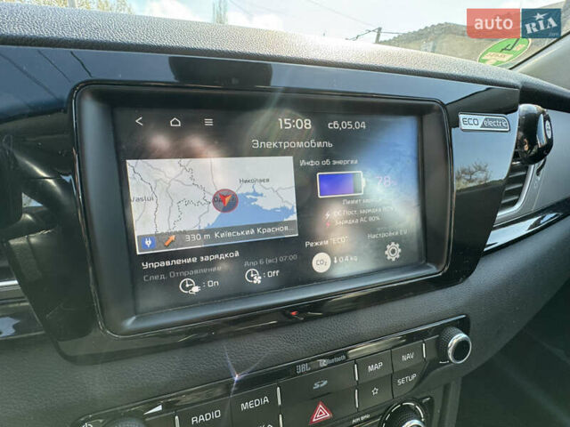 Серый Киа Niro, объемом двигателя 0 л и пробегом 133 тыс. км за 16999 $, фото 15 на Automoto.ua