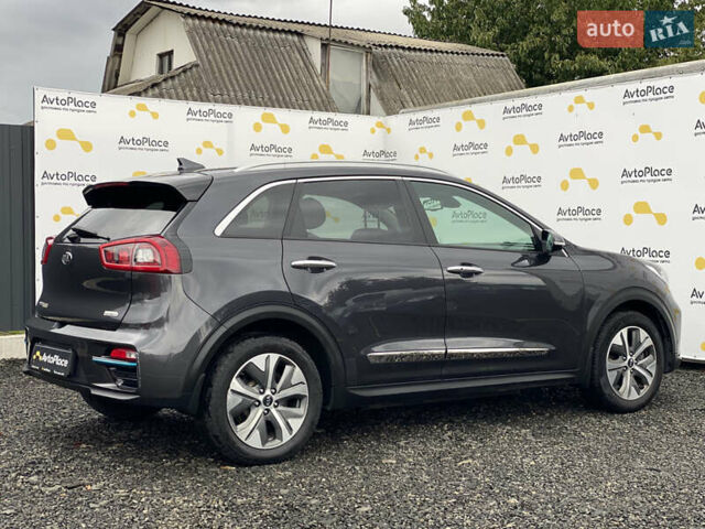 Сірий Кіа Niro, об'ємом двигуна 0 л та пробігом 154 тис. км за 18300 $, фото 32 на Automoto.ua