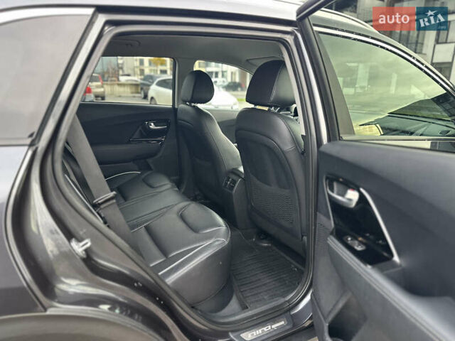 Серый Киа Niro, объемом двигателя 0 л и пробегом 157 тыс. км за 16999 $, фото 44 на Automoto.ua