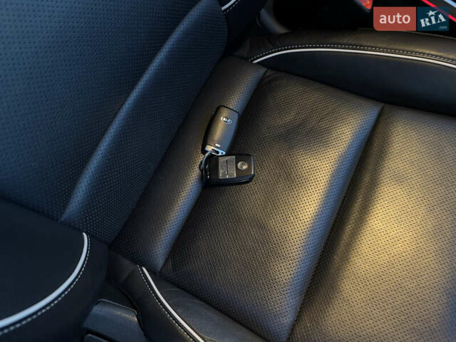 Серый Киа Niro, объемом двигателя 0 л и пробегом 157 тыс. км за 17900 $, фото 19 на Automoto.ua