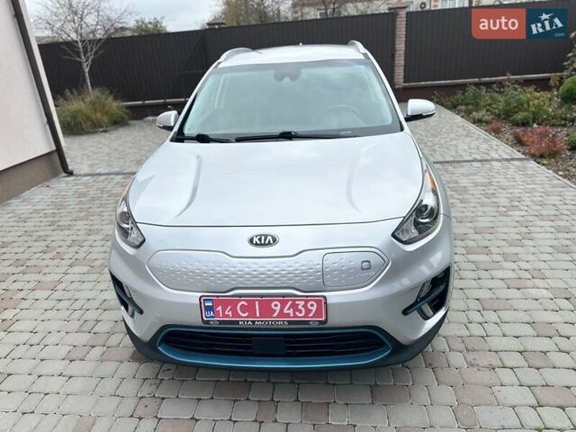 Сірий Кіа Niro, об'ємом двигуна 0 л та пробігом 110 тис. км за 16400 $, фото 6 на Automoto.ua