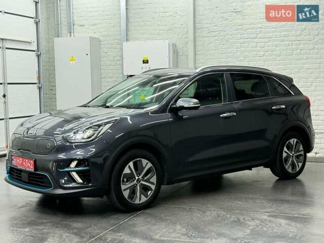 Сірий Кіа Niro, об'ємом двигуна 0 л та пробігом 93 тис. км за 18737 $, фото 2 на Automoto.ua