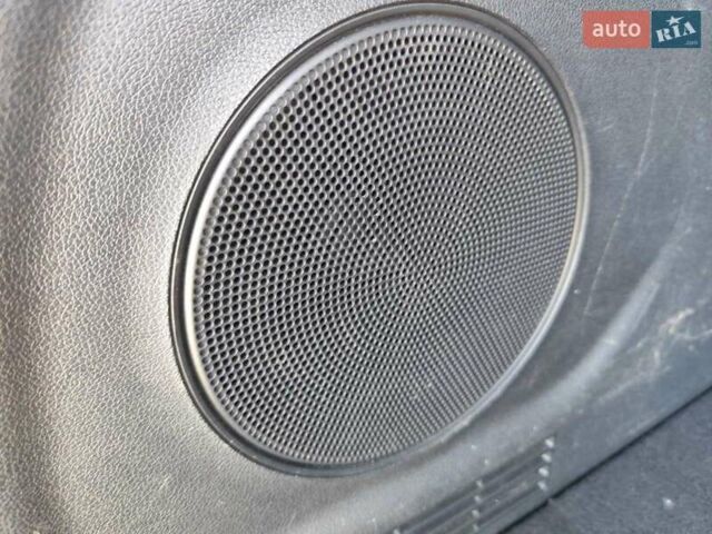 Серый Киа Niro, объемом двигателя 0 л и пробегом 129 тыс. км за 18555 $, фото 25 на Automoto.ua