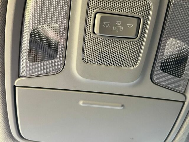 Серый Киа Niro, объемом двигателя 0 л и пробегом 165 тыс. км за 19000 $, фото 20 на Automoto.ua