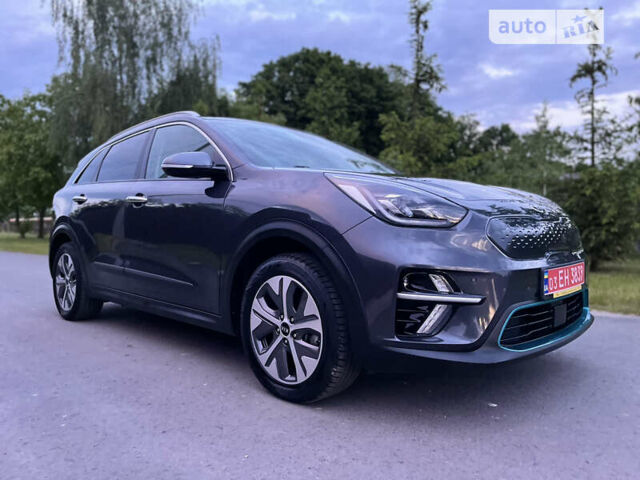 Серый Киа Niro, объемом двигателя 0 л и пробегом 132 тыс. км за 18399 $, фото 49 на Automoto.ua