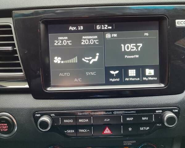 Сірий Кіа Niro, об'ємом двигуна 1.58 л та пробігом 84 тис. км за 17200 $, фото 17 на Automoto.ua