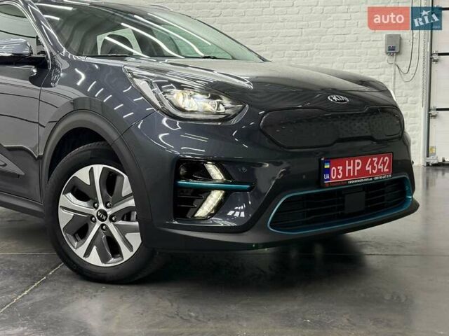 Сірий Кіа Niro, об'ємом двигуна 0 л та пробігом 93 тис. км за 18737 $, фото 1 на Automoto.ua