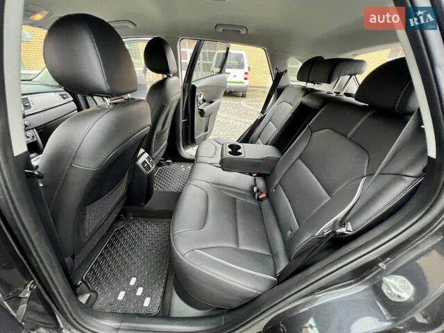 Серый Киа Niro, объемом двигателя 0 л и пробегом 116 тыс. км за 17990 $, фото 30 на Automoto.ua