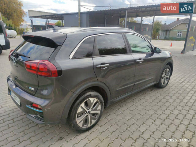 Киа Niro 2019 в Трускавце на Automoto.ua Серый Киа Niro, объемом двигателя 0 л и пробегом 119 тыс. км за 16300 $, фото 2 на Automoto.ua