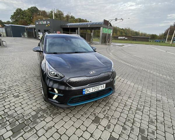 Серый Киа Niro, объемом двигателя 0 л и пробегом 102 тыс. км за 22700 $, фото 13 на Automoto.ua