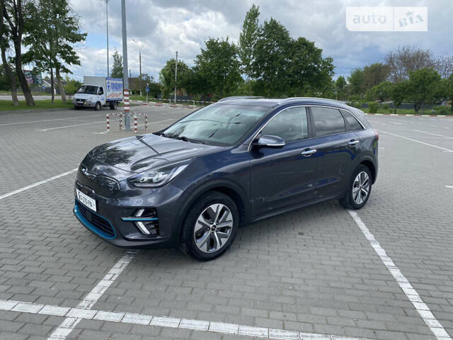 Сірий Кіа Niro, об'ємом двигуна 0 л та пробігом 170 тис. км за 18200 $, фото 47 на Automoto.ua