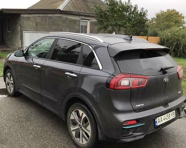 Киа Niro 2019 в Белой Церкве на Automoto.ua Серый Киа Niro, объемом двигателя 0 л и пробегом 137 тыс. км за 19000 $, фото 6 на Automoto.ua