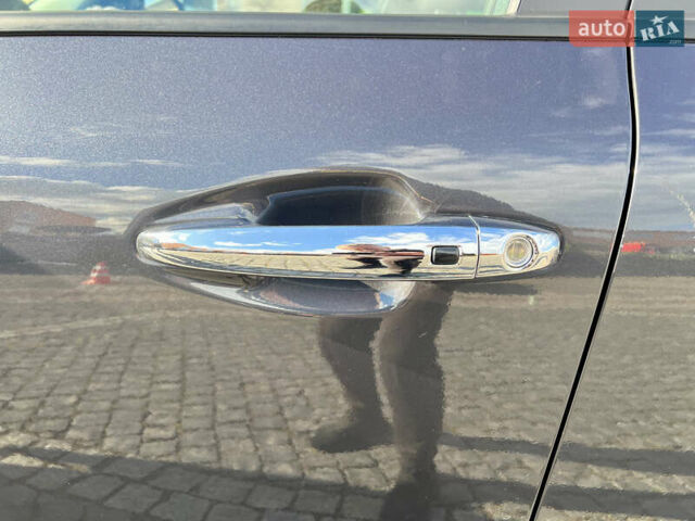 Серый Киа Niro, объемом двигателя 0 л и пробегом 116 тыс. км за 17990 $, фото 14 на Automoto.ua