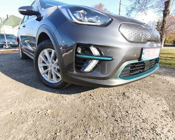 Сірий Кіа Niro, об'ємом двигуна 0 л та пробігом 154 тис. км за 18000 $, фото 11 на Automoto.ua